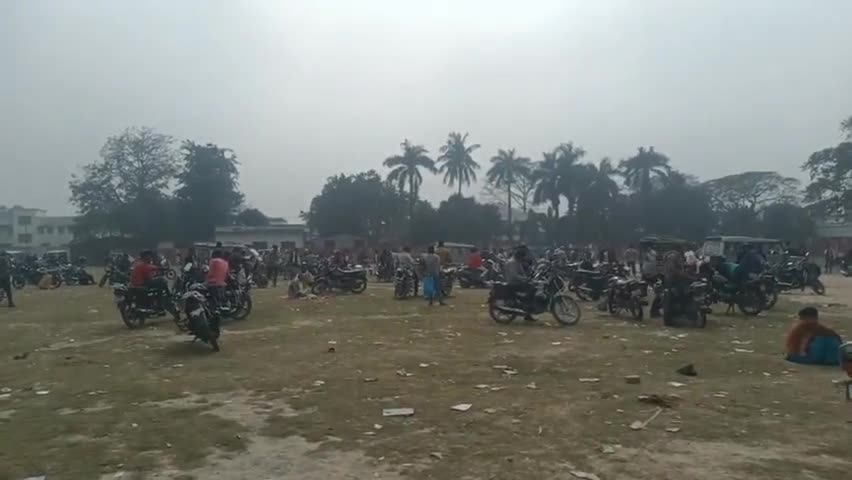 पहाड़पुर: अरेराज प्रखंड मुख्यालय के 6 परीक्षा केंद्रों पर शांतिपूर्ण इंटरमीडिएट की परीक्षा संपन्न; 22 परीक्षार्थी रहे अनुपस्थित