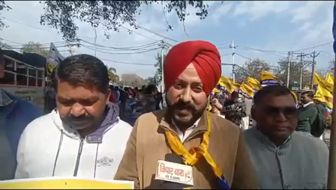 #हरियाणा में बड़ती #बेरोजगारी के विरोध में #आमआदमीपार्टी द्वारा #करनाल में #मुख्यमंत्री आवास का घेराव -एडवोकेट कर्मवीर सिंह बुटर #रादौर #यमुनानगर #जठलाना #गुमथला #फरकपुर #कांसापुर