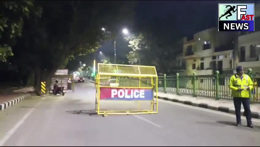 पंचकूला में सुरक्षा कल मध्य नज़र रखते हुए पुलिस ने लगाया ड्रिंक एंड ड्राइव नाके 
#panchkula_police #newsalerts
