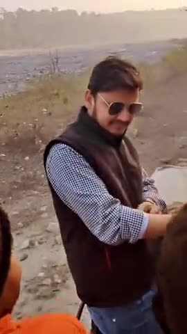 हमको हमारी मर्जी के बगैर कोई छूता नहीं है, एक बार कहा जाए तो सुन लिया करो .
#क्षत्रिय 💥👑