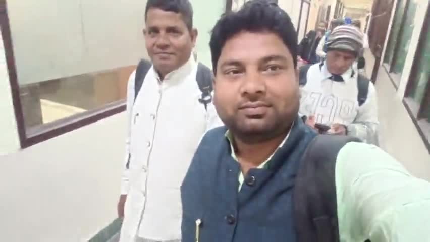 ईवीएम मशीन का विरोध कररहे बहुजन मुक्ति पार्टी के कार्यकर्ताओं को दिल्ली पुलिस हिरासत मेंलेकर किया रिहा
#आनन्द_कुमार_गौतम