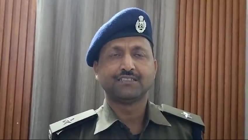 नौबतपुर थाना अध्यक्ष ने मीडिया को बताते हुए कहा