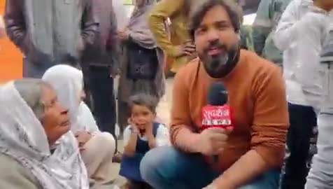 #पाकिस्तान से आए #हिन्दुओ की यह #बेबसी है। कि उनके लिए कोई #देश #हिन्दू_राष्ट्र नही, जो इन्हें शांति से रहने दे।