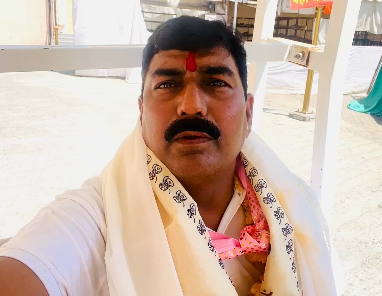 महा शिवरात्रि के पावन पर्व पर महाकाल महादेव के दर्शन किया ओर उनका आशीर्वाद वाना रहे ￼
#उज्जैन 
#जयमहाकाल