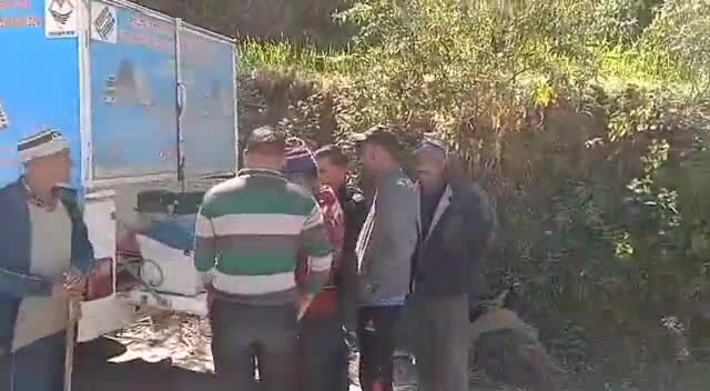 जिलासू: काण्डई खोला में मतदाताओं को ईवीएम का दिया गया प्रशिक्षण