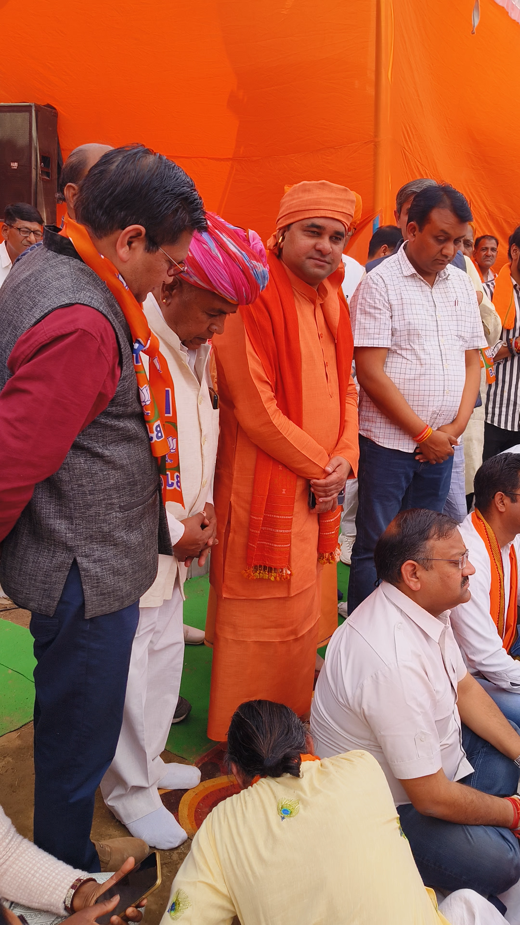 बहरोड़: #अलवर लोकसभा भाजपा प्रत्याशी के कार्यालय का उद्घाटन पर बाबा बालक नाथ योगी। #BhupenderYadavBJP #बालकनाथयोगी #बहरोड़