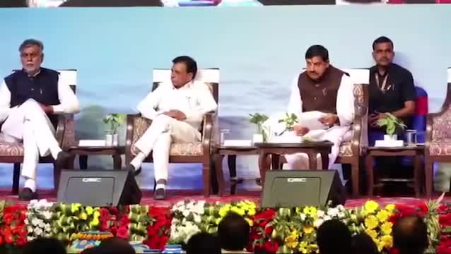 केन बेतवा लिंक परियोजना का निर्णय लेकर प्रधानमंत्री श्री नरेन्द्र मोदी जी ने श्रद्धेय अटल जी का सपना पूरा किया है।

यह ऐतिहासिक परियोजना #KhajurahoLoksabha समेत पूरे बुंदेलखण्ड के विकास हेतु 'मील का पत्थर' साबित होगी।