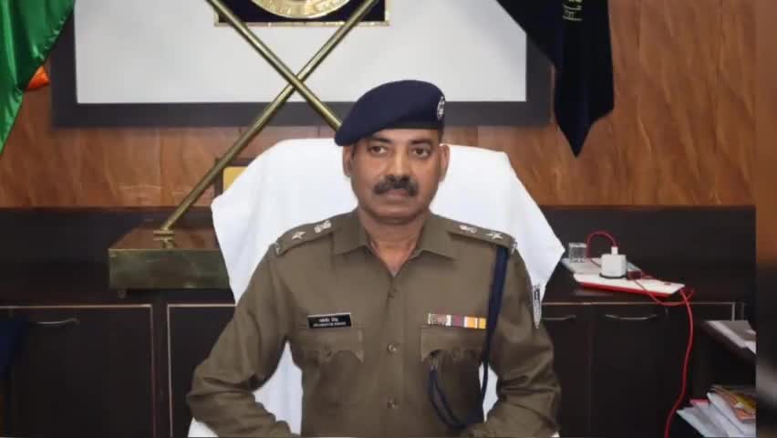 ग्वालियर नवागत एस पी धर्मवीर सिंह ने संभाला चार्ज
#gwalior #gwalior_gird #gwaliorcity #gwaliornews #gwailor #mppolice