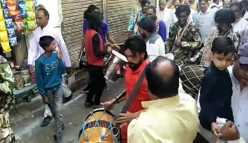 कोलारस: कोलारस भव्य कलश यात्रा रामलीला मैदान से बड़े हनुमान जी तक राम कथा कनकेश्वरी देवी के मुखारविंद से #kobra_news ा