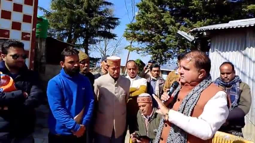 जिलासू: पोखरी में नौली धोती मोटर मार्ग को लेकर जारी धरने को राज्य सभा सांसद महेंद्र भट्ट ने कराया समाप्त