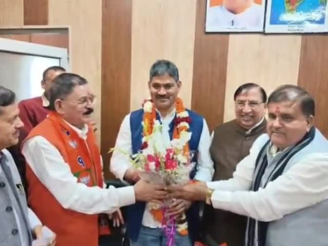 जिलासू: बद्रीनाथ विधानसभा के निर्वतमान विधायक राजेंद्र भंडारी ने देहरादून में भाजपा प्रदेश अध्यक्ष महेंद्र भट्ट से की भेंट