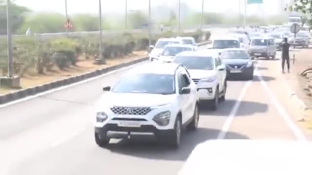 टोंक पहुंचा भाजपा नेता प्रहलाद गुंजल का काफिला...

सैकड़ो कार्यकर्ताओं के साथ आज जयपुर में कांग्रेस में होंगे शामिल.... Prahlad Gunjal 
#ajmerruleritcellexecutive