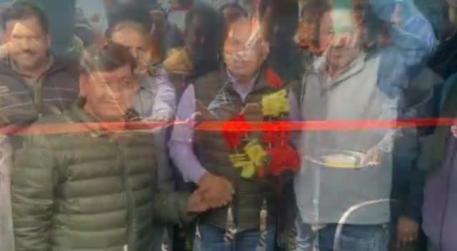 जिलासू: पोखरी में लोकसभा चुनाव को लेकर कांग्रेस पार्टी कार्यालय का पूर्व जिला पंचायत अध्यक्ष लखपत बुटोला ने किया उद्घाटन