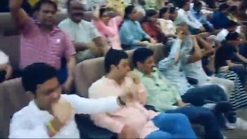 तानाशाही का बन गया काल
केजरीवाल केजरीवाल.... 

लड़ेगे जीतेंगे 
#aamaadamiparty