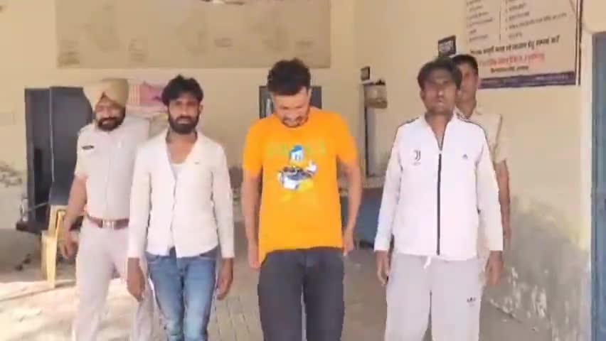 हनुमानगढ़: टाउन में महिला के कानों में पहनी सोने की बालियां #लूटने का मामला, गिरफ्तार तीनों आरोपियों को टाउन पुलिस ने भेजा जेल