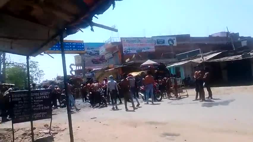 चतरा: #chatra mai holi
चतरा मै धूम धाम से मनाई गई होली 
#हैप्पी होली