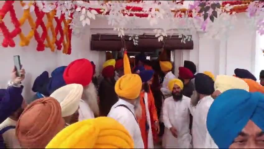 ਆਨੰਦਪੁਰ ਸਾਹਿਬ: ਹੋਲੇ ਮਹੱਲੇ ਨੂੰ ਲੈ ਕੇ ਸ਼੍ਰੋਮਣੀ ਗੁਰਦੁਆਰਾ ਪ੍ਰਬੰਧਕ ਕਮੇਟੀ ਵੱਲੋਂ ਤਖਤ ਸ਼੍ਰੀ ਕੇਸਗੜ੍ਹ ਸਾਹਿਬ ਤੋਂ ਸਜਾਇਆ ਗਿਆ ਵਿਸ਼ਾਲ ਨਗਰ ਕੀਰਤਨ