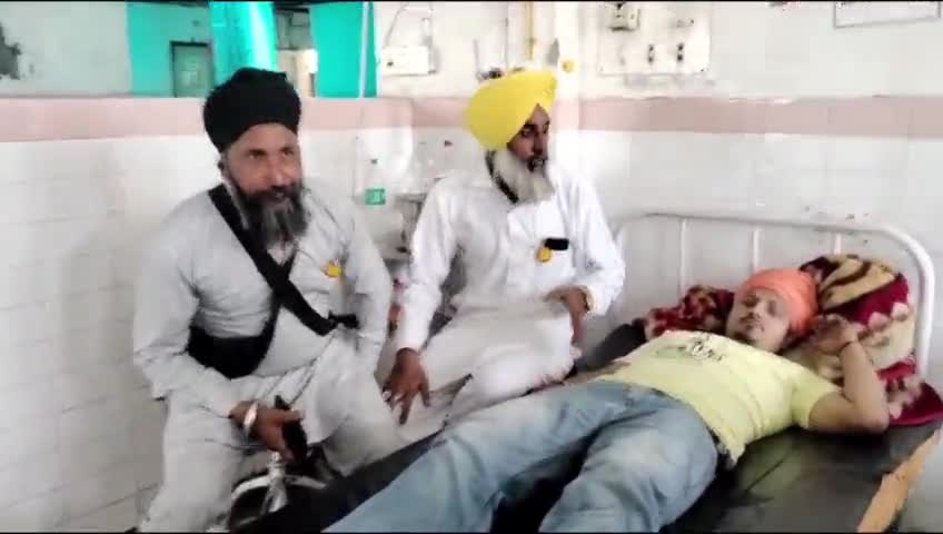 ਆਨੰਦਪੁਰ ਸਾਹਿਬ: ਬੱਸ ਡਰਾਈਵਰ ਦੀ ਅਨੰਦਪੁਰ ਸਾਹਿਬ ਦੇ ਨਜ਼ਦੀਕੀ ਪਿੰਡ ਚੋਂ ਅਣਪਛਾਤੇ ਵਿਅਕਤੀਆਂ ਨੇ ਕੀਤੀ ਕੁੱਟਮਾਰ ਡਰਾਈਵਰ ਹਸਪਤਾਲ ਚੋਂ ਦਾਖਲ