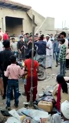 #अलीगढ़  दबंगों ने मिलकर एक युवक को जमकर पीटा युवक को किया लहूलुहान
2 दिन पुराना बताया जा रहा है वायरल 
थाना गोंडा