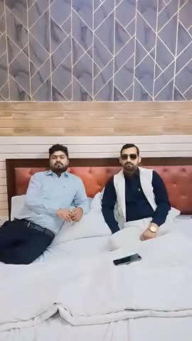 #दुश्मनों_को_भी_यही_खल_रहा है ,
 #कि_तूफानों_मे_भी_हमारा_दिया_क्यों_जल_रहा_है”

#Brijeshprajapati

#businessquotes #business #businessowner #busi
