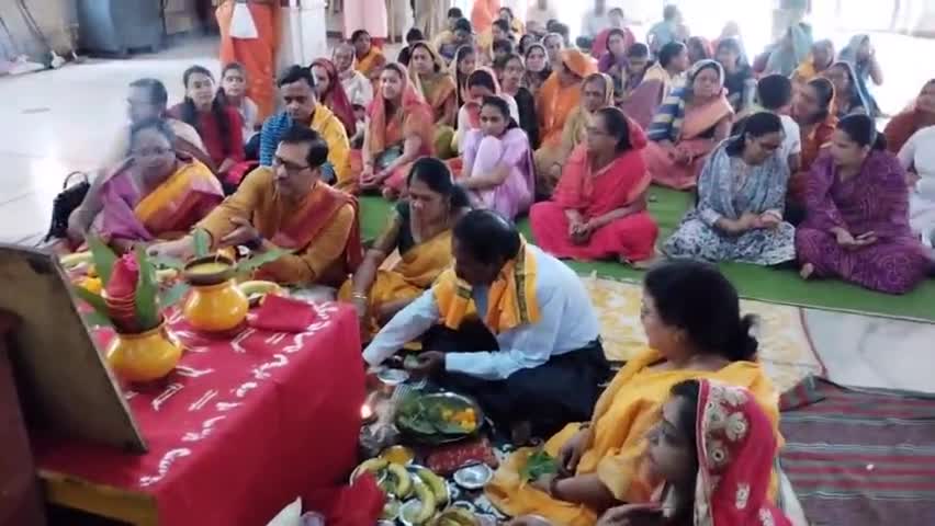 बड़े बचेली: किरन्दुल।चैत्र नवरात्रि पर्व के अवसर पर श्री राघव मन्दिर किरंदुल में ज्योति कलश प्रज्ज्वलित की गई