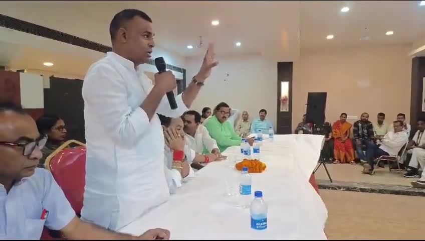 #लालू प्रसाद और #तेजस्वी प्रसाद यादव के नेतृत्व में 40 लोकसभा जीत लेंगे! पूरे कुशवाहा दांगी लालू जी के साथ।