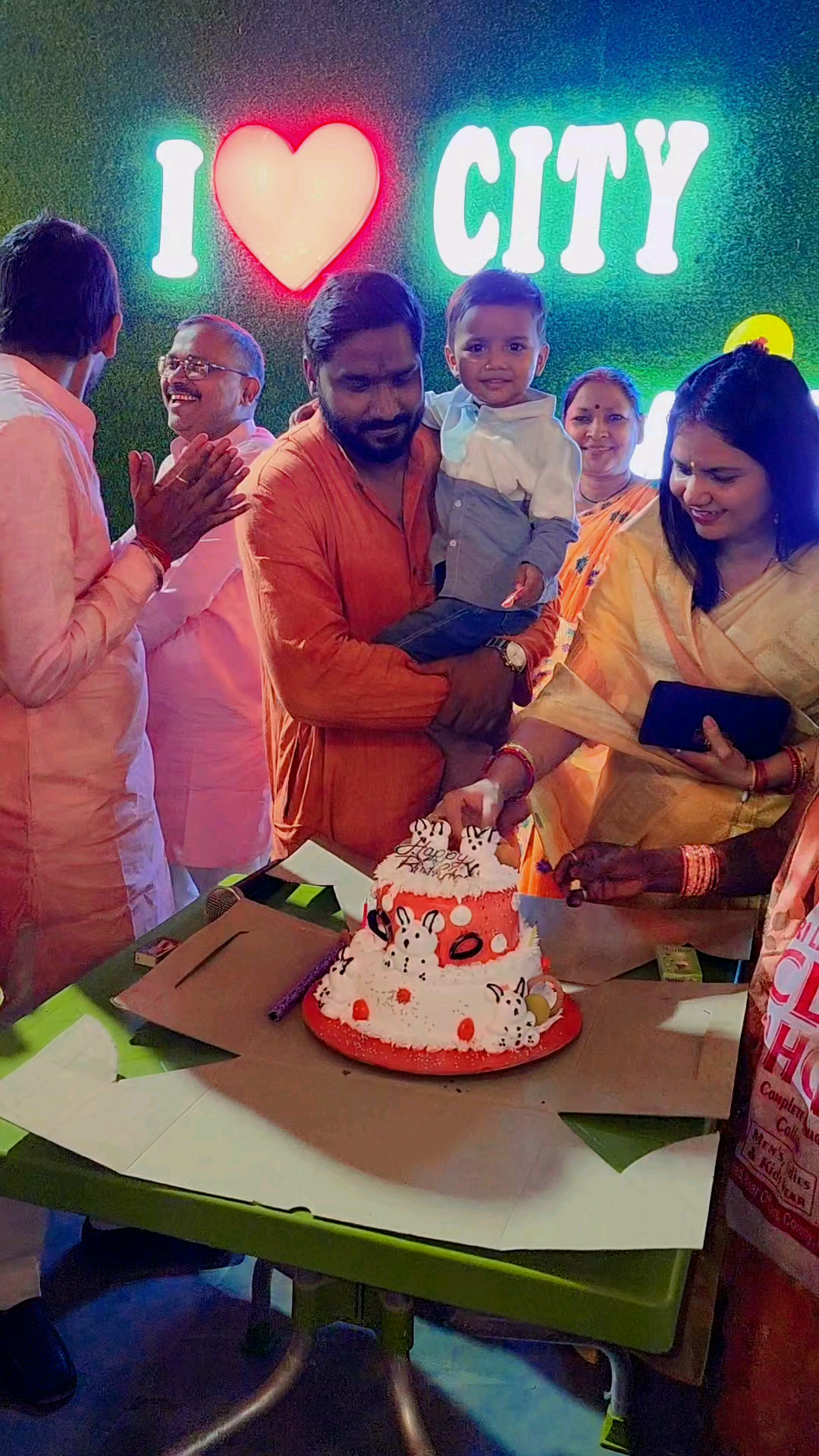 #Cityminiplex #bademiyanchotemiyanmovie 
#OpenNow
Book for marriage party 🥳 engagement party birthday party
Hotel room