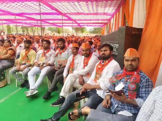 #मेरा #बूथ #सबसे #मजबूत आज 21 मैनपुरी लोकसभा क्षेत्र के विधानसभा 110 करहल के बूथ अध्यक्ष सम्मेलन में भाजपा के वरिष्ठ व जिला पदाधिकारी एवं कार्यकर्ताओं के साथ उपस्थित रहा !!
#मु०आसिफ #इस्लाम 
      जिला अध्यक्ष 
भाजपा अल्पसंख्यक मोर्चा