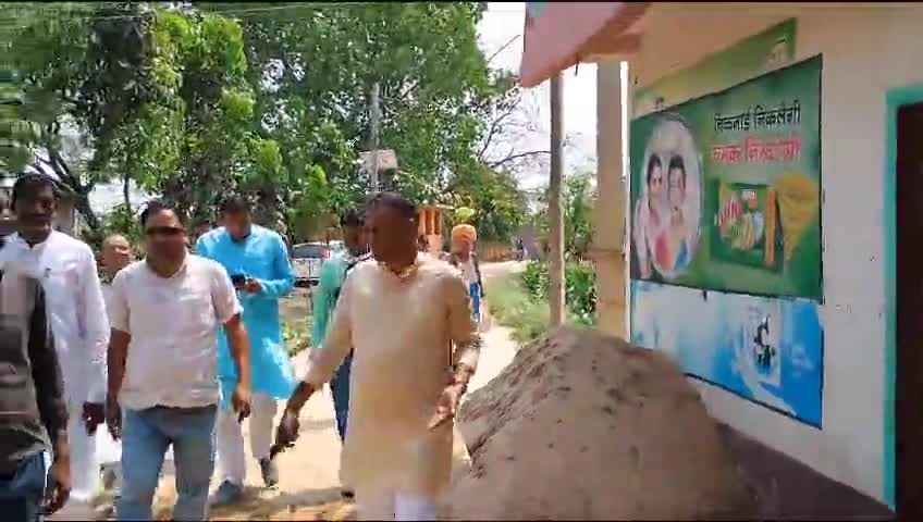 #गया।इंडिया एलाइंस के गया संसदीय क्षेत्र के #राजद प्रत्याशी कुमार सर्वजीत के चुनाव प्रचार के लिए विभिन्न गांवों का दौरा किया।