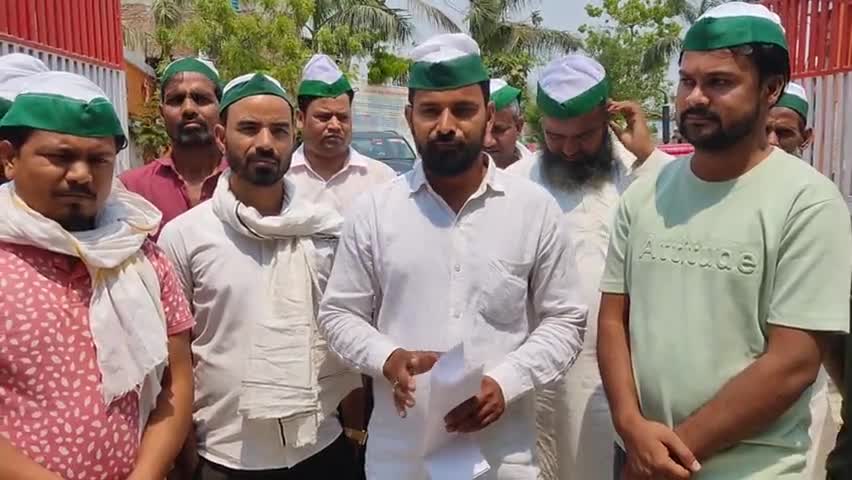 १५ अप्रैल को समय देकर भारतीय किसान यूनियन भानू के कार्यकर्ताओं से न मिलने पर E O #पचपेड़वा के खिलाफ़ भड़के #किसान #yogi