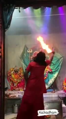 आप सभी मित्रों शुभचिंतकों सहित समस्त देशवासियों को #राम_नवमी के शुअवसर पर बहुत बहुत बधाई और शुभकामनाएं