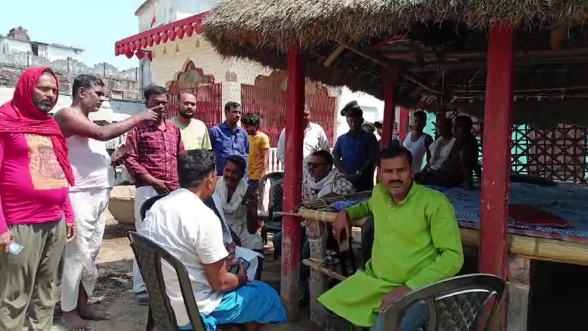 मृत्तक के परिजनों से मिले बिहार के मंत्री रत्नेश सदा#पतरघट थाना#राजनीति #