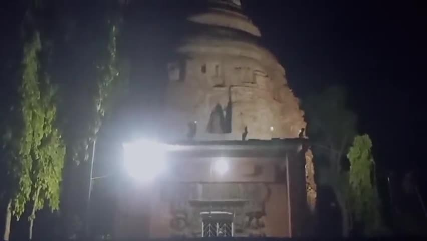 सिध्देश्वर महादेव बाबा जी सिंगार में हो रही है अर्चना :- सिद्धेश्वर महादेव #publicapp #publickipehel