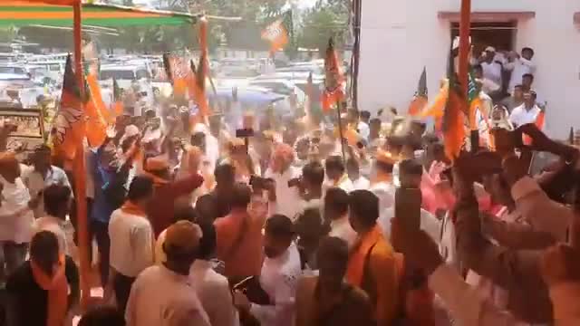 उजियारपुर में नामांकन एवं आशीर्वाद सभा केंद्रीय गृह राज्य मंत्री श्री नित्यानंद राय जी का भव्य स्वागत उजियारपुर लोकसभा। 

#ModiKaParivar 
#AbkiBaar400Paar