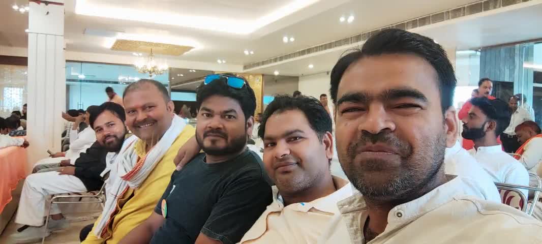 #मैनपुरी_में_कमल_खिलाना_है #लोकसभा #मैनपुरी के चार विधानसभाओं के शक्ति केंद्र के पलक प्रभारी की बैठक में उपस्थित रहा.....
#मु०आसिफ #इस्लाम 
      जिला अध्यक्ष 
भाजपा अल्पसंख्यक मोर्चा