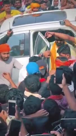 हम सभी के चहेते Pawan Singh का तूफान चल पड़ा है।
चली पवन त रोकी कवन....जय काराकाट की जनता ♥️🙏
#pawansingh #karakat