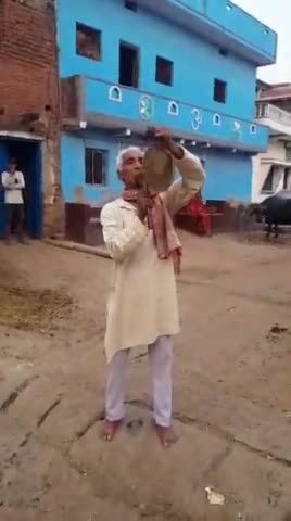सभी जगह इसी तरह से #INDIA 🇮🇳 #महागठबंधन के उम्मीदवार राजाराम सिंह के आने की सूचना गांव गाँव में दे रहे हैं जनता⭐⭐⭐