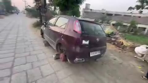 देश सुरक्षित #हाथों में है इस जुमले कि बानगी देखिए।।