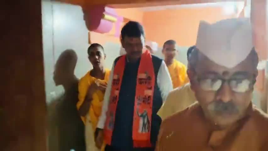 जंगमवाडी मठ में भगवान महादेव जी के दर्शन एवं आरती | काशी
#Varanasi #Kashi #UttarPradesh #ModiJarooriHai #PhirEkBaarModiSarkar #Maharashtra #DevendraFadnavis