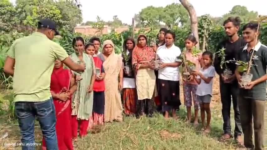 #सामाजिक_सेवा_भाव_संस्थान के सक्रिय सदस्य नीरज साहू के नेतृत्व मे  विश्व पर्यावरण दिवस पर पौधे रोपित किया