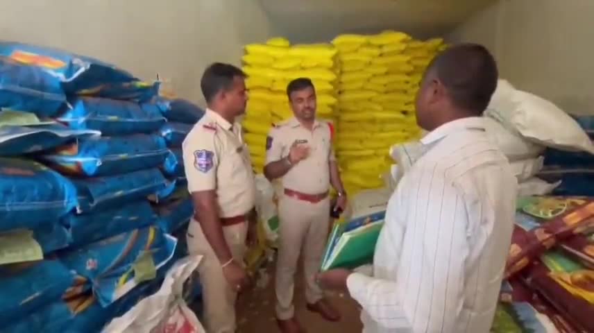 మద్దిరాల: రైతులకు నకిలీ విత్తనాలు అమ్మితే కఠిన చర్యలు: సీఐ శ్రీను నాయక్ రెడ్డి