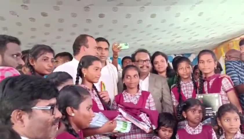 నూతనకల్: ప్రభుత్వ పాఠశాలల్లో నాణ్యమైన విద్య: నూతనకల్‌లో మంత్రి వెంకట్ రెడ్డి