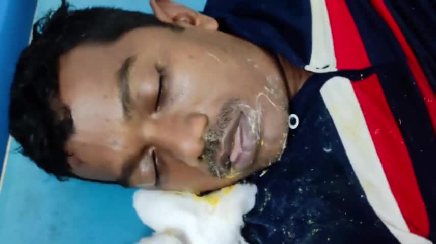 ఉట్నూర్: దంతనపల్లి సమీపంలో ద్విచక్ర వాహనం అదుపుతప్పి ఒకరు మృతి, ఇద్దరికీ స్వల్ప గాయాలు