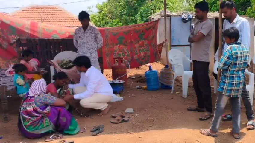 చందుర్తి: పెద్ద లింగాపూర్ గ్రామంలో నిరుపేద కుటుంబానికి అండగా నిలిచిన బెoద్రం తిరుపతిరెడ్డి ఫౌండేషన్