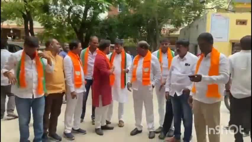 మహేశ్వరం: తుక్కుగూడ మునిసిపాలిటీ ని జీహెచ్ఎంసీ లో కలిపితే ఊరుకునేది లేదంటూ హెచ్చరించిన బీజేపీ నేతలు