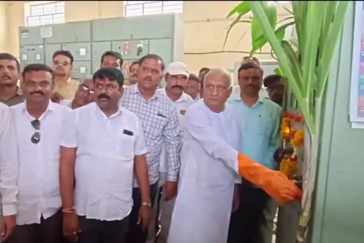 ಕಾಗವಾಡ: ಐನಾಪುರ ಗ್ರಾಮದಲ್ಲಿ ಐನಾಪುರ ಏತ ನೀರಾವರಿ ಯೋಜನೆಗೆ ಚಾಲನೆ ನೀಡಿದ ಶಾಸಕ ರಾಜು ಕಾಗೆ