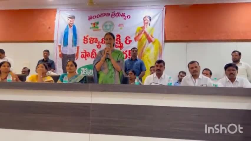 బాలాపూర్: బడంగ్ పేట్ లో కాంగ్రెస్ ప్రభుత్వం పేదలకు ఇచ్చిన హామీలను నెరవేర్చకుండా మోసం చేస్తుందన్నారు ఎమ్మెల్యే సబితా ఇంద్రారెడ్డి