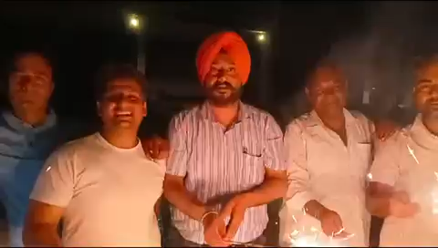 #अरविंदकेजरीवाल जी को मिली जमानत असत्य पर सत्य की जीत काय‌ॆकरताओं ने चलाए पटाके , बांटी मठाई -एडवोकेट कर्मवीर सिहं बुटर #रादौर #यमुनानगर #हरियाणा #आमआदमीपारटी #Haryana