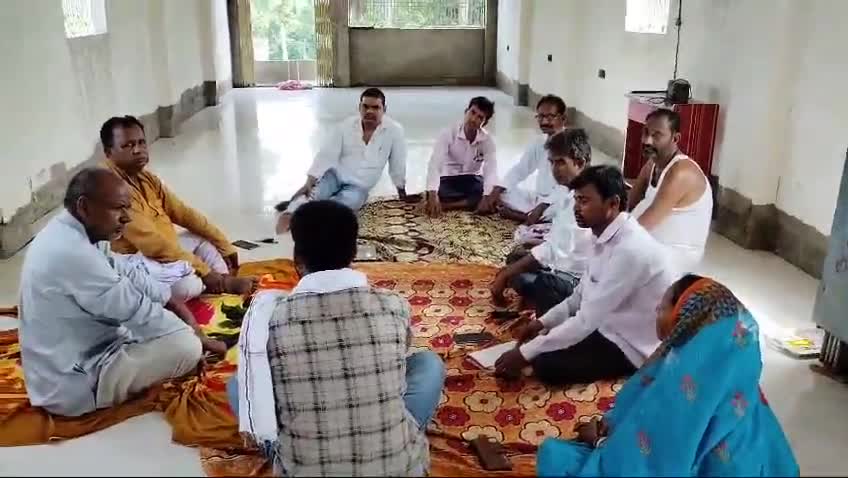 बिहार विकाश संघर्ष समिति द्वारा  बैठक बुलाई गई जिसमें सकरा प्रखंड के सभी पंचायत से लोग शामिल हुए बाजी में विकाश पे चर्चा