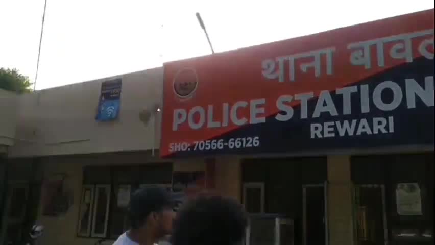 बावल: रेवाड़ी में नकाबपोश बदमाशों ने घर के बाहर की हवाई फायरिंग गांव झाबुआ की घटना